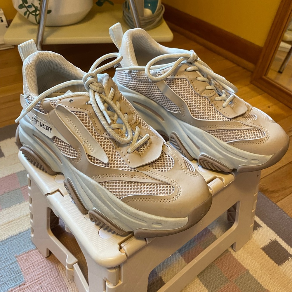 Cream and white Steve Madden sneakers, US 7